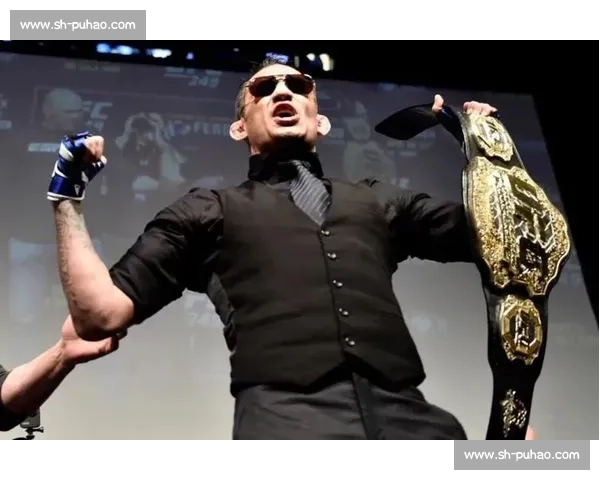 从嘴炮的狂妄挑衅到小鹰的绝对压制 UFC世纪大战背后的恩怨与终局
